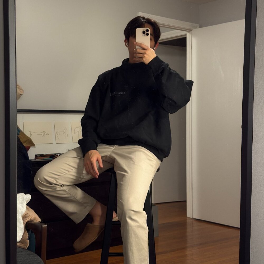 Fear of God / Essentials / Sweatshirt / Black / Large